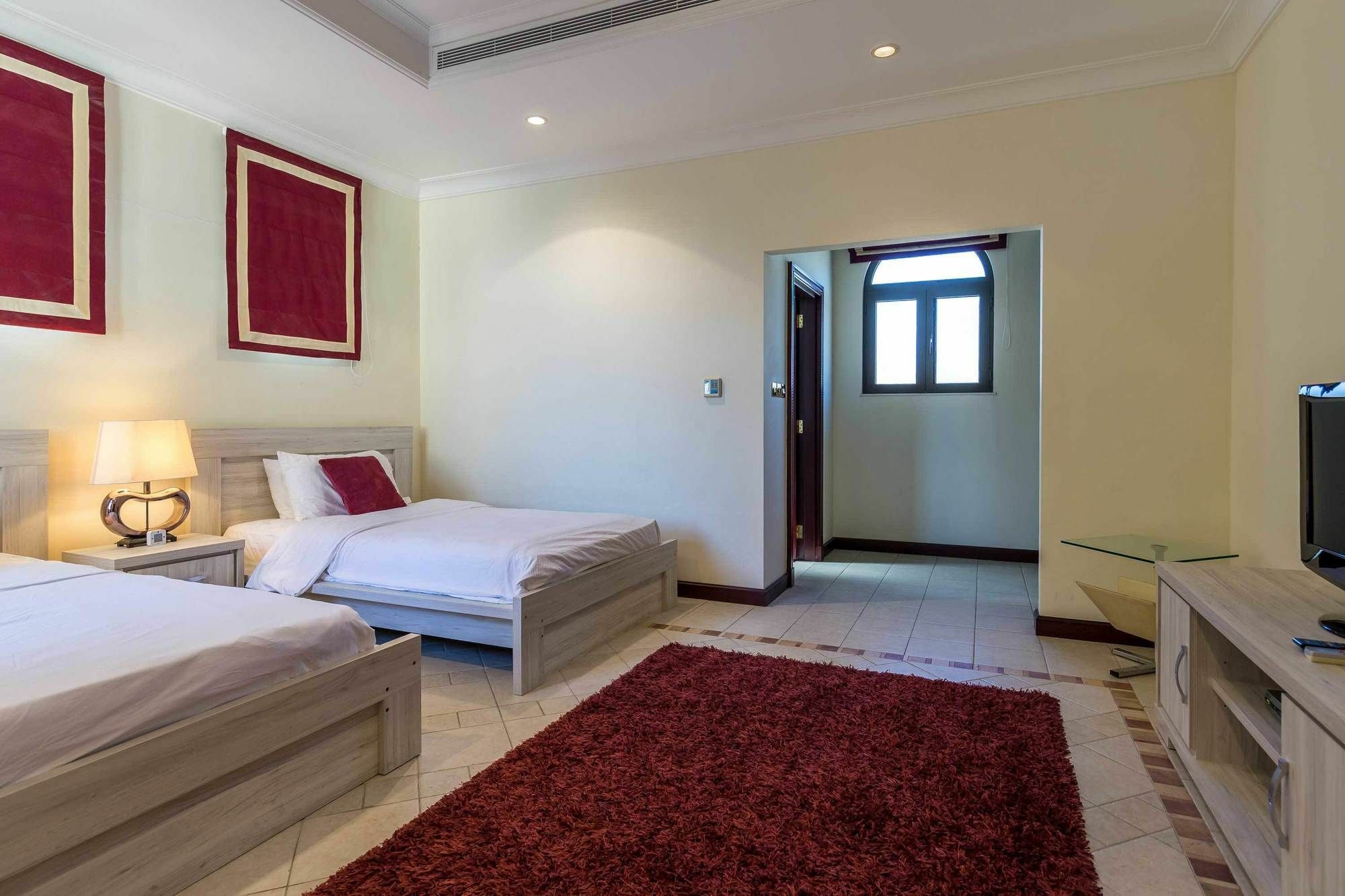 5 Bedroom Garden At Frond E By Deluxe Homes * Dubai