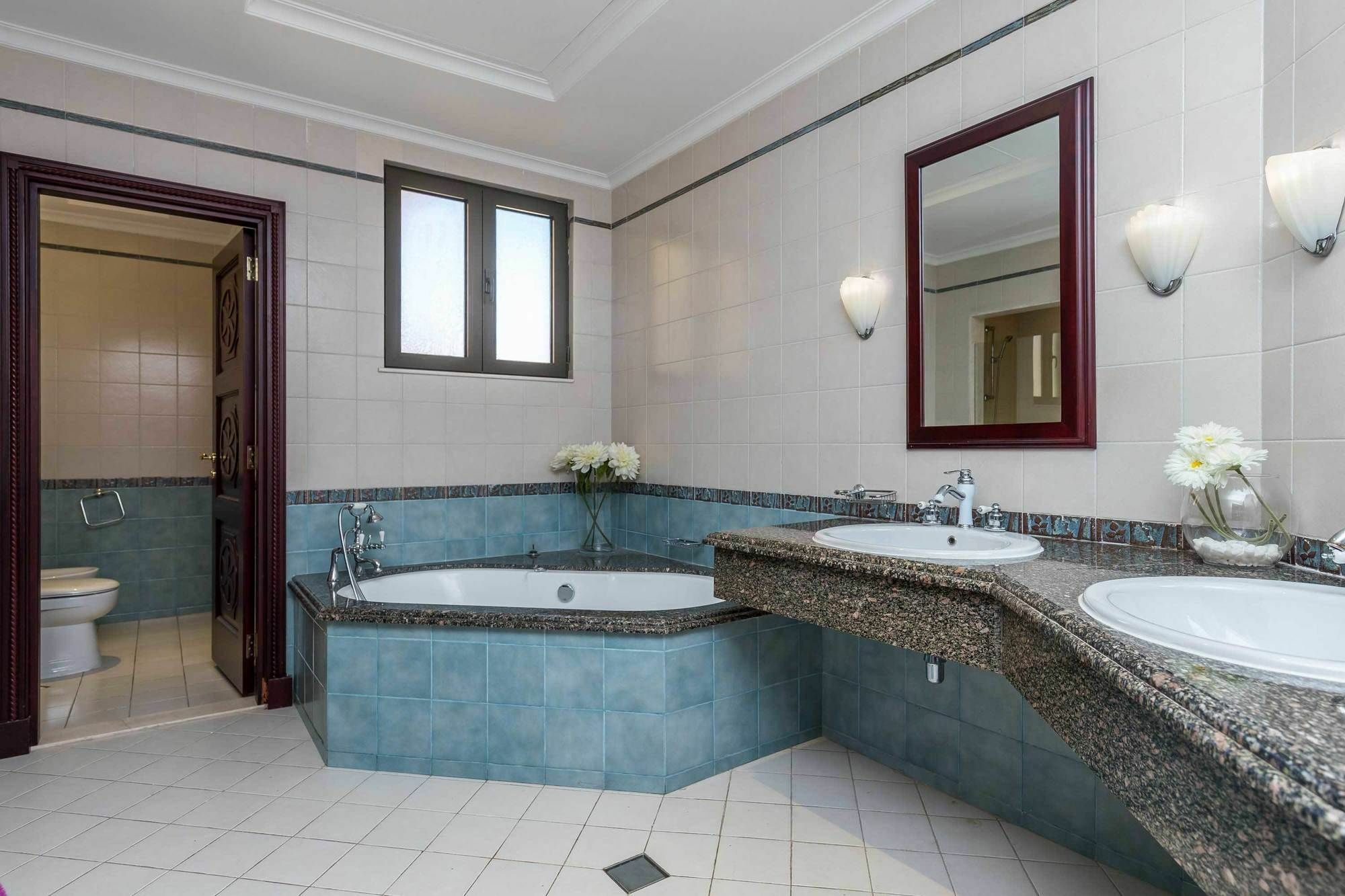 Villa 5 Bedroom Garden At Frond E By Deluxe Homes Dubai