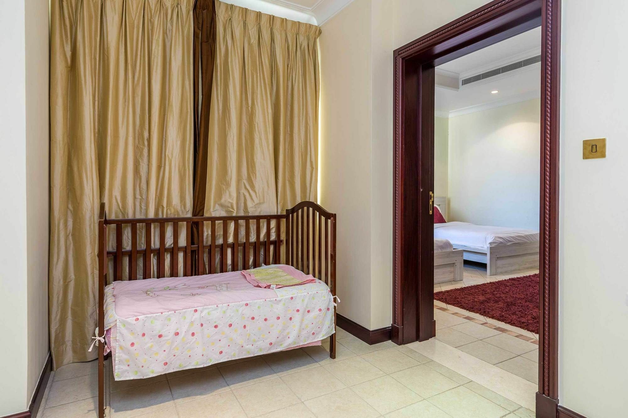 Villa 5 Bedroom Garden At Frond E By Deluxe Homes Dubai